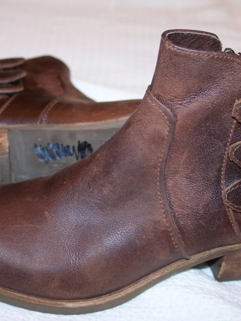 Ugg Australia Boot Volta Chocolate Brown Leather Ankle Biker Boot